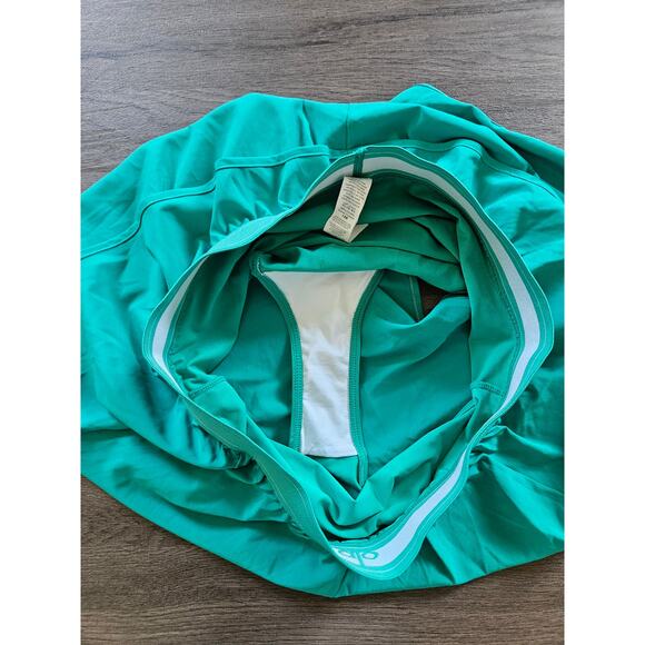 Alo Yoga Spruce Green Match Point Short Athletic Shorts Size Large - Picture 14 of 14